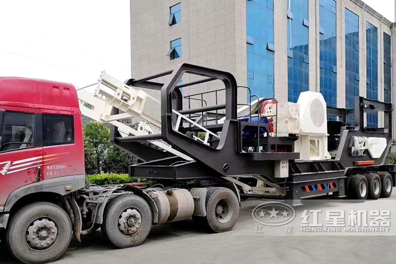 200t/h車載流動(dòng)石子機(jī)_磕石機(jī)可直接開往施工現(xiàn)場(chǎng)